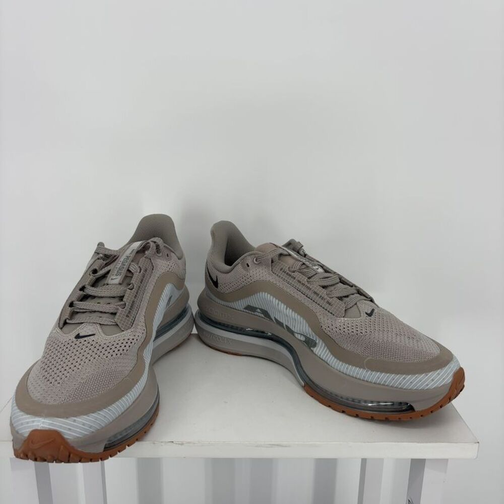 Nike Men's Athletic Shoes Taupe with White and Gum Sole